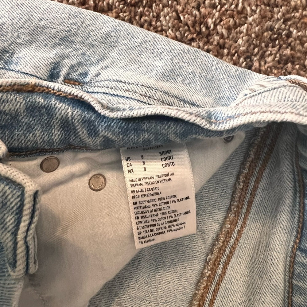 American Eagle Boyfriend Jeans - Picture 3 of 4